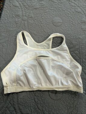 *3 for $10* shock absorber sports bra 38C